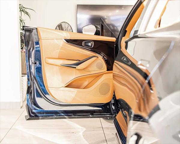 2026 Aston Martin DBX 707