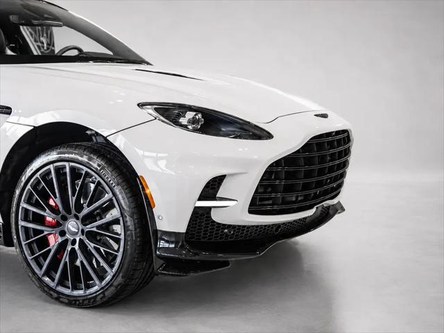 2026 Aston Martin DBX 707