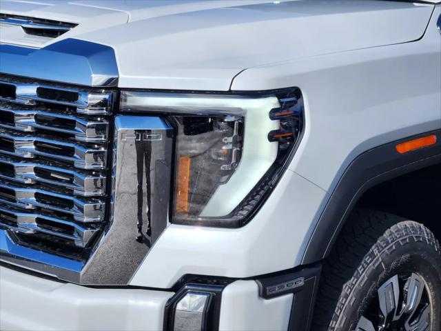 2026 GMC Sierra 2500HD Crew Cab, Standard Bed, Denali, 4WD