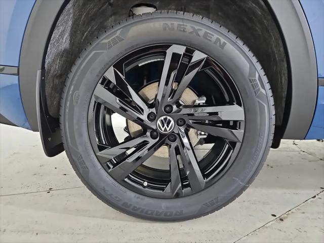 2026 Volkswagen Atlas Cross Sport SEL R-Line Black