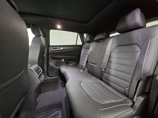 2026 Volkswagen Atlas Cross Sport SEL R-Line Black