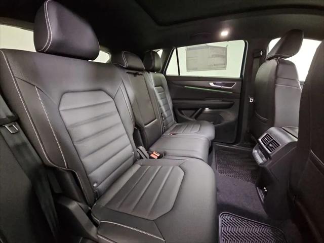2026 Volkswagen Atlas Cross Sport SEL R-Line Black