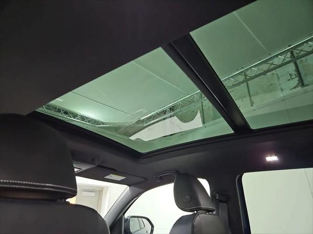 2026 Volkswagen Atlas Cross Sport SEL R-Line Black