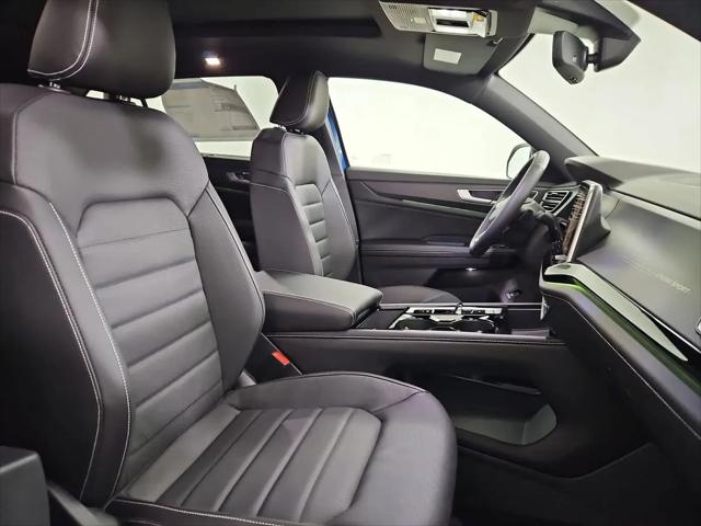 2026 Volkswagen Atlas Cross Sport SEL R-Line Black