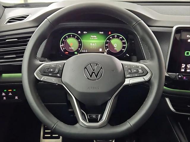 2026 Volkswagen Atlas Cross Sport SEL R-Line Black