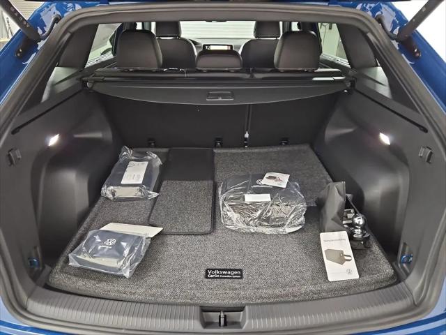 2026 Volkswagen Atlas Cross Sport SEL R-Line Black