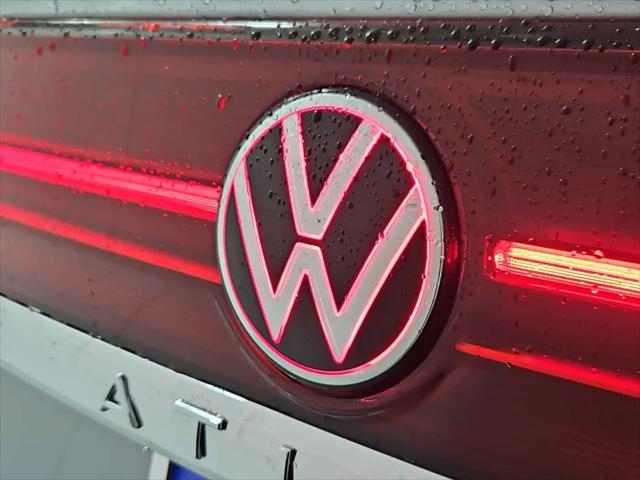 2026 Volkswagen Atlas SE with Technology