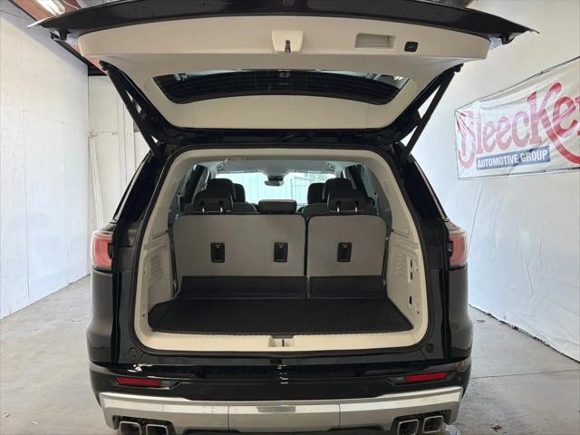 2026 GMC Acadia Denali FWD