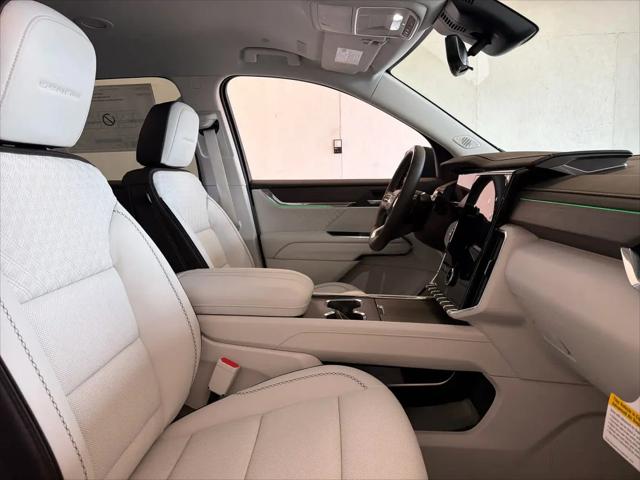 2026 GMC Acadia Denali FWD
