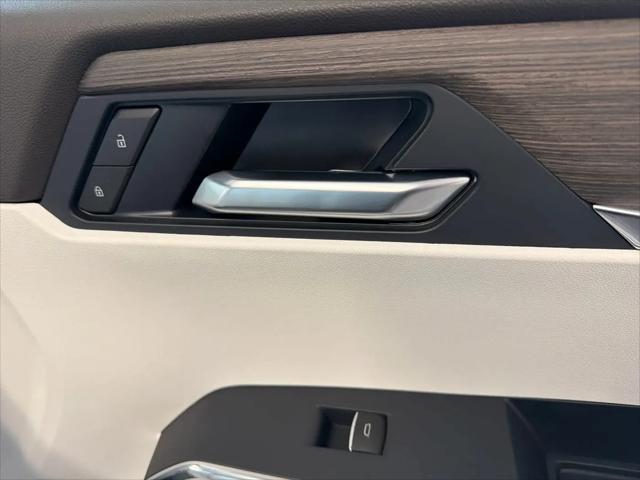 2026 GMC Acadia Denali FWD