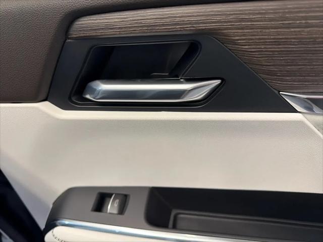 2026 GMC Acadia Denali FWD