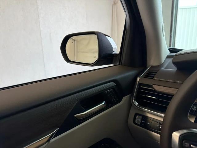 2026 GMC Acadia Denali FWD