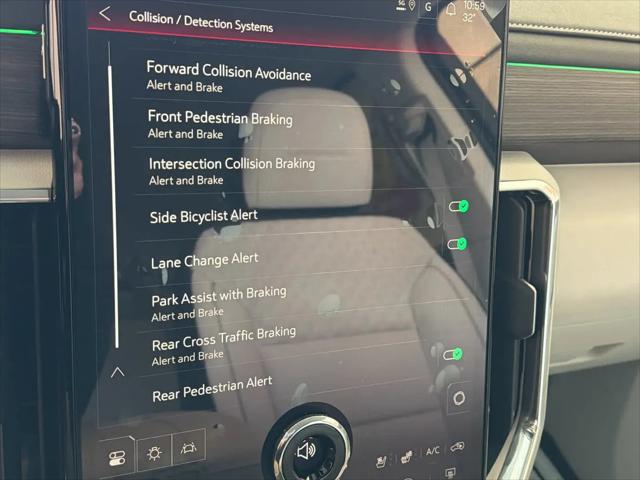 2026 GMC Acadia Denali FWD