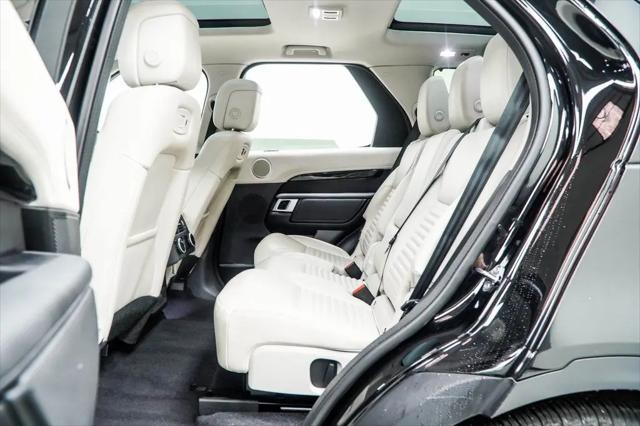 2025 Land Rover Discovery P300 S