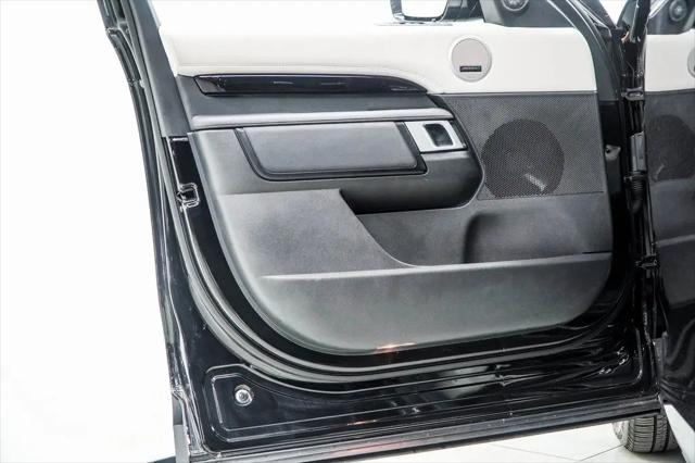 2025 Land Rover Discovery P300 S