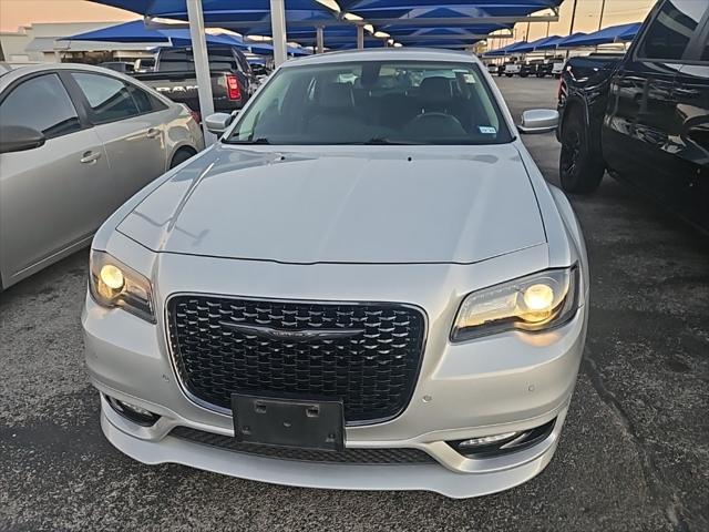 2022 Chrysler 300 Touring L 2022 Chrysler 300 Touring L
