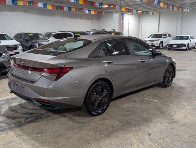 2022 Hyundai Elantra SEL