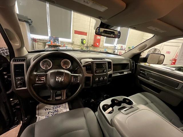 2017 RAM 2500 Tradesman Regular Cab 4x4 8 Box