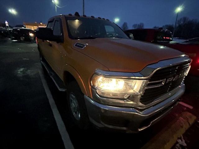 2021 RAM 3500 Tradesman Crew Cab 4x4 64 Box