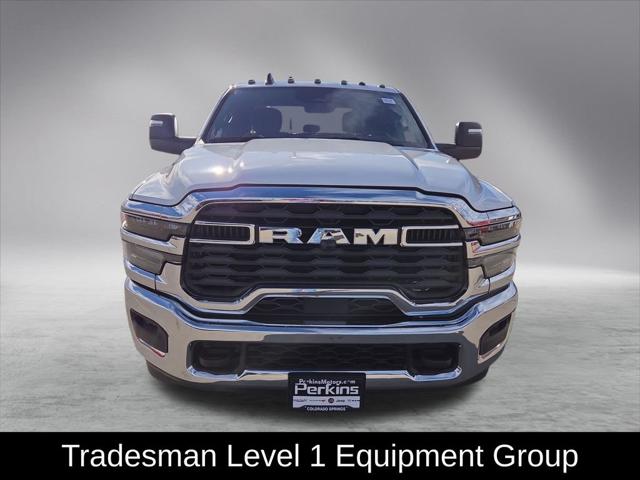 2026 RAM Ram 3500 Chassis Cab RAM 3500 TRADESMAN CREW CAB CHASSIS 4X4 60 CA