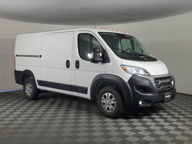 2024 RAM ProMaster 2500 Cargo Van SLT Low Roof 136 WB