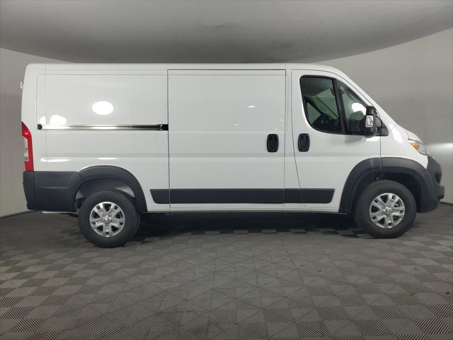 2024 RAM ProMaster 2500 Cargo Van SLT Low Roof 136 WB