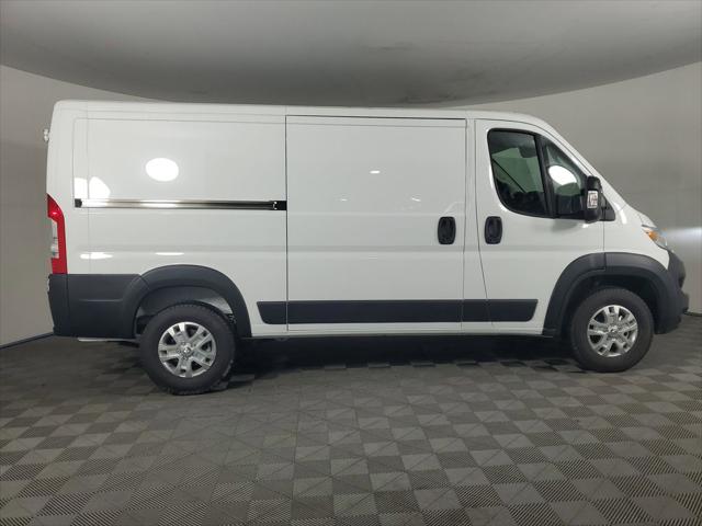 2024 RAM ProMaster 2500 Cargo Van SLT Low Roof 136 WB