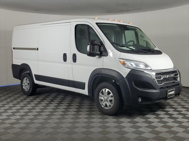 2024 RAM ProMaster 2500 Cargo Van SLT Low Roof 136 WB