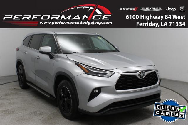 2022 Toyota Highlander LE 2022 Toyota Highlander LE