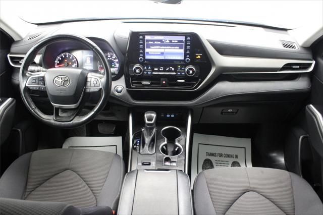 2022 Toyota Highlander LE 2022 Toyota Highlander LE