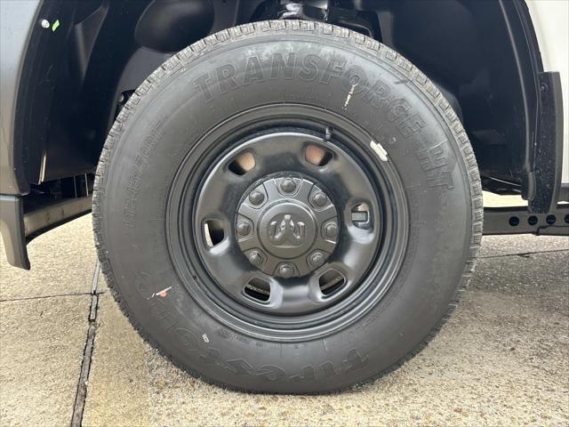 2026 RAM Ram 2500 RAM 2500 TRADESMAN CREW CAB 4X4 8 BOX