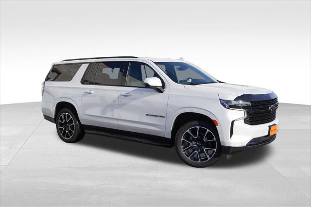 2023 Chevrolet Suburban 4WD RST