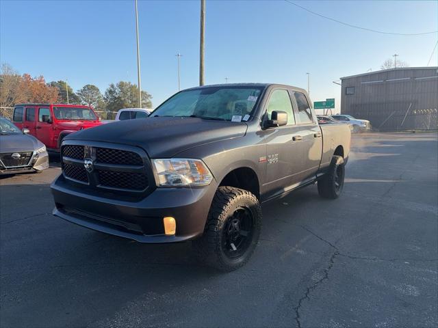 2017 RAM 1500 Express Quad Cab 4x4 64 Box