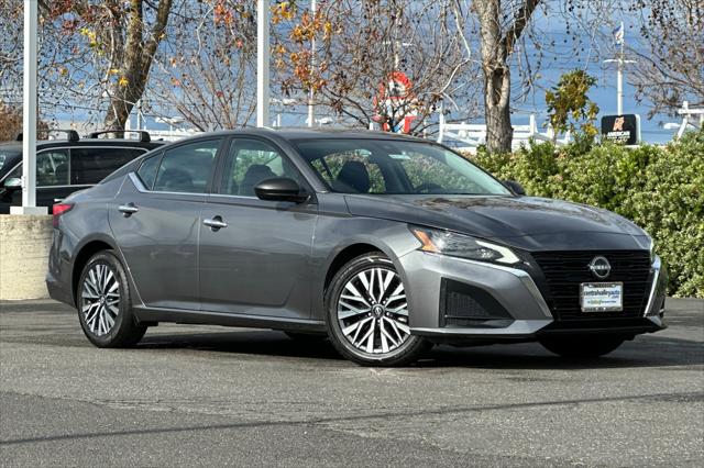 2024 Nissan Altima SV FWD