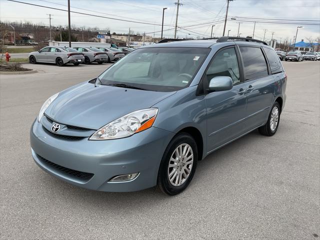 2010 Toyota Sienna XLE
