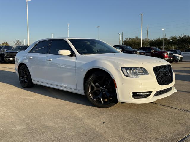 2022 Chrysler 300 Touring L 2022 Chrysler 300 Touring L