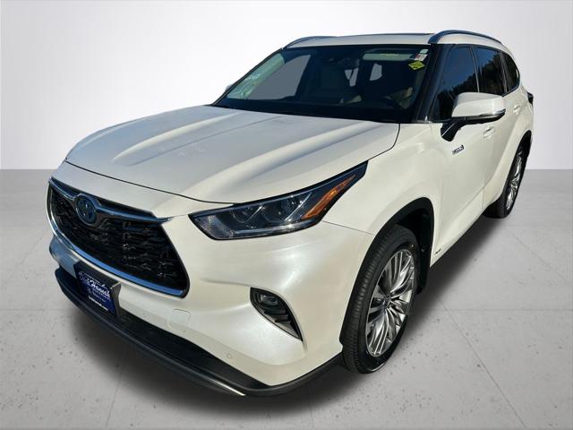 2021 Toyota Highlander Hybrid Platinum 2021 Toyota Highlander Hybrid Platinum