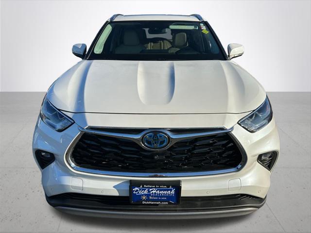 2021 Toyota Highlander Hybrid Platinum 2021 Toyota Highlander Hybrid Platinum