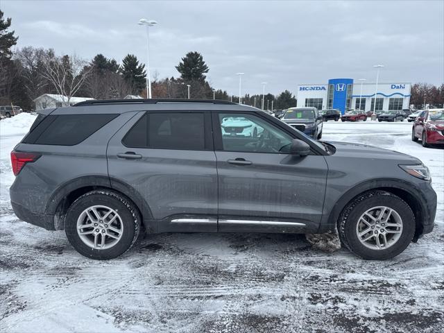 2025 Ford Explorer Active 2025 Ford Explorer Active