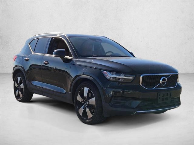2019 Volvo XC40 T5 Momentum