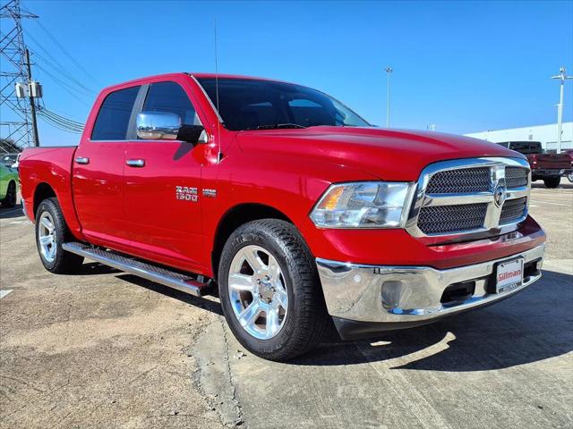 2017 RAM 1500 Lone Star Silver Crew Cab 4x2 57 Box 2017 RAM 1500 Lone Star Silver Crew Cab 4x2 57 Box