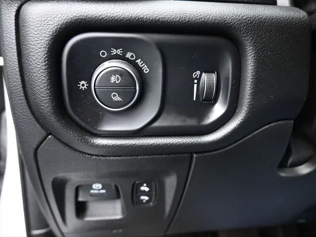 2022 Ram 1500 Big Horn Crew Cab 4x4 6'4" Box