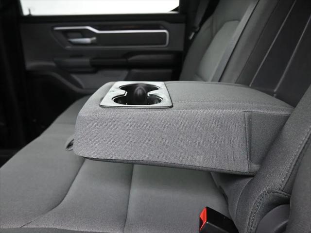 2022 Ram 1500 Big Horn Crew Cab 4x4 6'4" Box