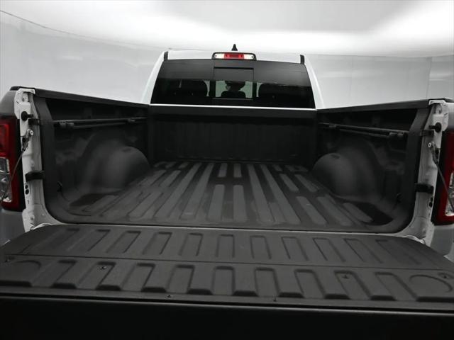 2022 Ram 1500 Big Horn Crew Cab 4x4 6'4" Box