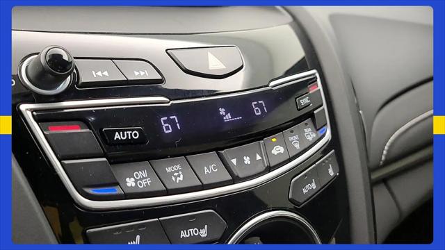 2025 Acura RDX Standard