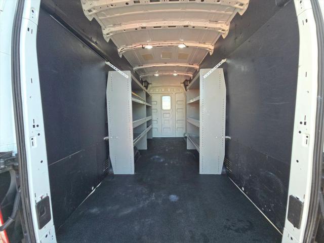 2019 Ford Transit Extended Length w/Sliding Side Door w/9950-lb GVWR