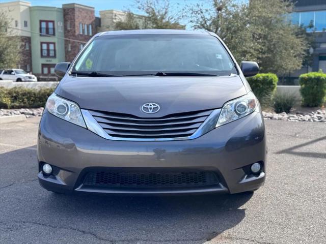 2016 Toyota Sienna XLE 8 Passenger