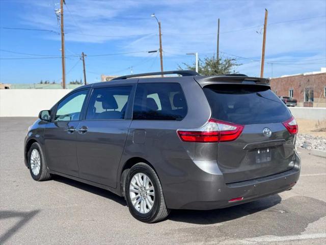 2016 Toyota Sienna XLE 8 Passenger