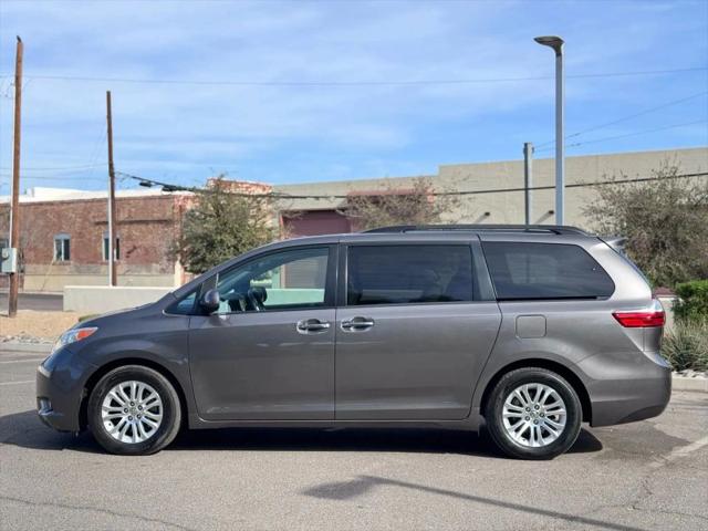 2016 Toyota Sienna XLE 8 Passenger