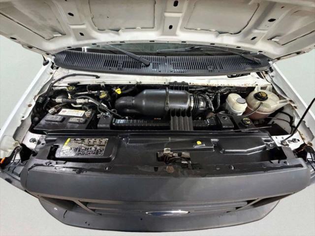 2010 Ford E-350 Super Duty Base
